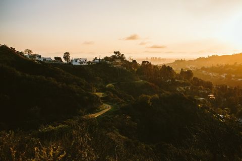 照片，山，房子，白色，天空，阳光，日落，日出