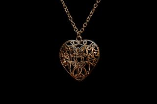 吊坠，装饰品，悬挂，金色，珠宝，珠宝，心形，金色装饰