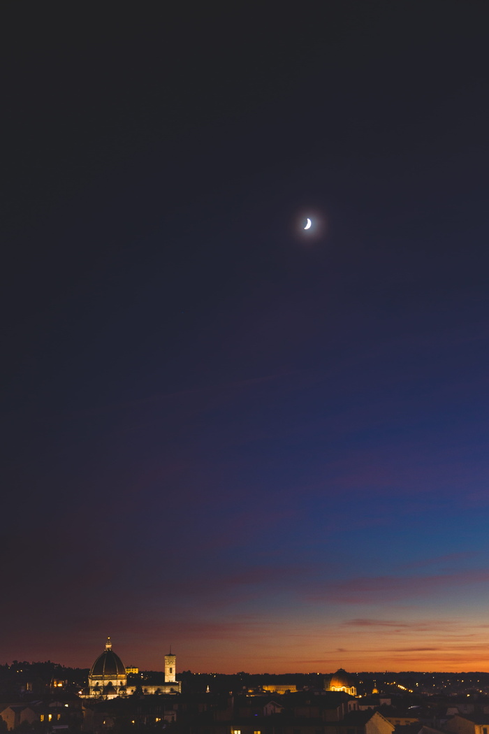 意大利、法伦泽、giardino ortocoltura via bolognese、建筑、天空、夜晚、建筑外观、月亮
