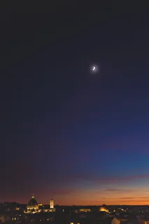 意大利、法伦泽、giardino ortocoltura via bolognese、建筑、天空、夜晚、建筑外观、月亮