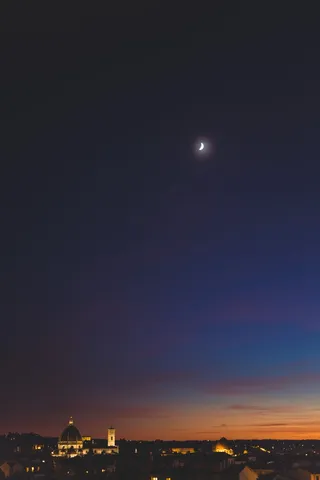 意大利、法伦泽、giardino ortocoltura via bolognese、建筑、天空、夜晚、建筑外观、月亮