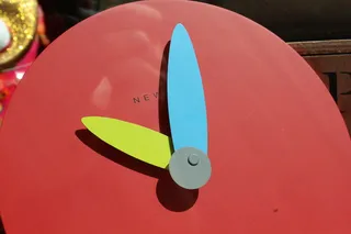 手表，柳叶刀，时间，年份，时间表，特写，无人，红色