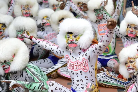 湿婆之友团体人体彩绘