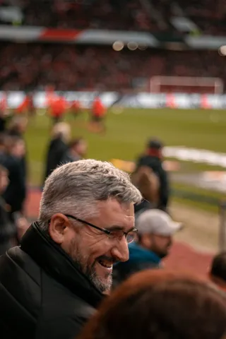 人，人，眼镜，配件，配件，服装，服装，人群