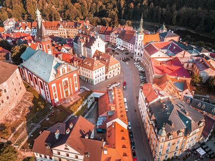 无人机，空中专业，空中视图，捷克*洛基特，房屋，城堡，无人机视图