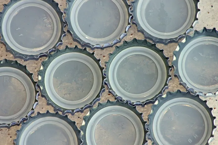 灰色，钢瓶杯，瓶盖，盖，封口，瓶，薄片，冠形