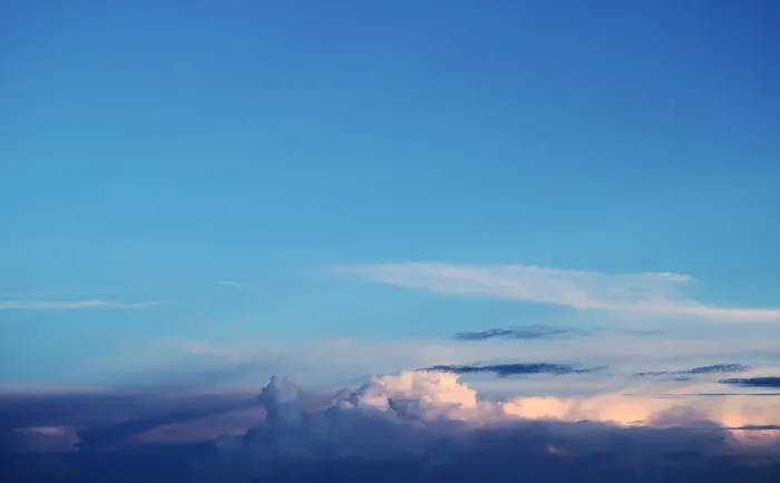 天空，蓝色，空气，云天，自然之美，风景-自然，宁静，宁静的景色