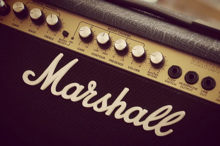Marshall 黑色吉他放大器