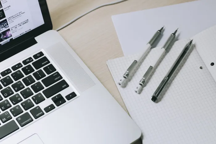 *，国立*师范大学燕赵校区，work，workhardanywhere，macbook，pen，muji，mac