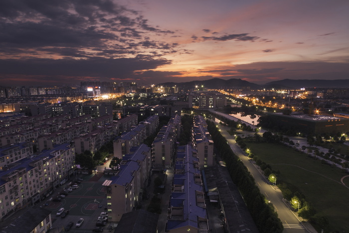 黎明，房屋，骑行，天景，城市，建筑外观，城市景观，建筑