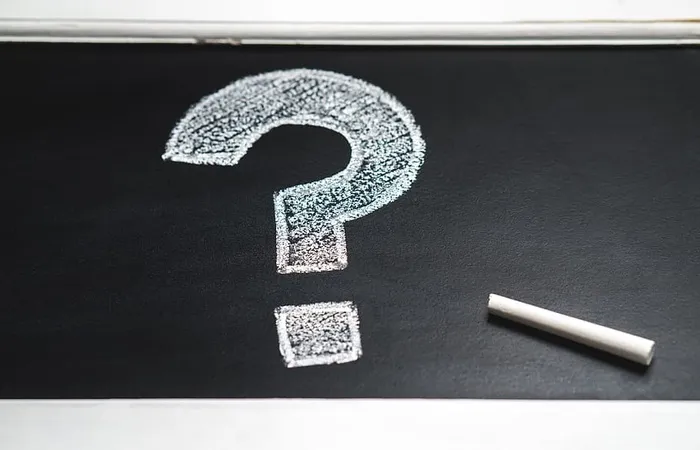 问号插图，黑板，粉笔，插图，黑板，教育，手绘，解决方案