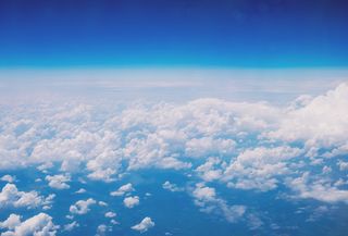 云-天空，天空，蓝色，自然之美，风景-自然，宁静的场景，宁静，自然