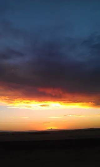 日落、天空、云朵、户外、风景、宁静、平流层、大气