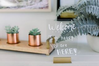 欢迎我很高兴你在这里发短信