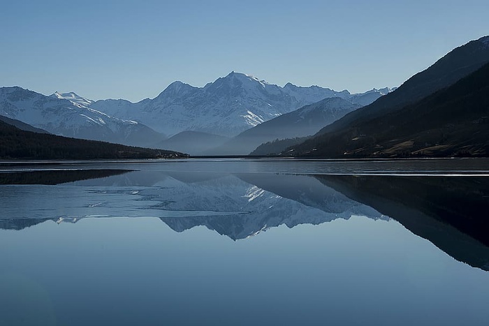 蓝天，晴朗的天空，寒冷，雾，田园诗，湖泊，风景，薄雾