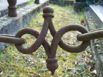 链接，接触，失去光泽，关注前景，金属，机械阀门，户外，白天