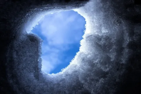 雪崩，解放，灾难，雪，寒冷，冬天，风险，棚屋