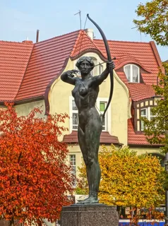 Luczniczka，Bydgoszcz，雕像，雕塑，Luczniczka，Bydgoszcz，人物，艺术品，公园