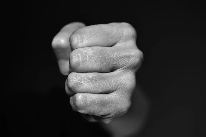 拳头、打击、暴力、手、打击、人手、人体部位、手势