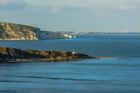 海洋、斯瓦纳吉湾、多塞特、水、天空、建筑、建筑结构、自然之美