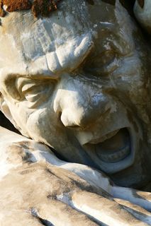 埃尔文·艾哈迈德·劳伦斯，雕塑，巨人，石头，哭泣，人物，钻研，符号