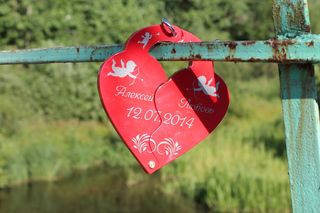 永远在一起，心，一个千古的爱情故事，婚礼，城堡，浪漫，忠诚的象征，两个