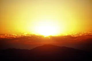 生日，早晨，光，自然，天空，山脉，太阳，地平线