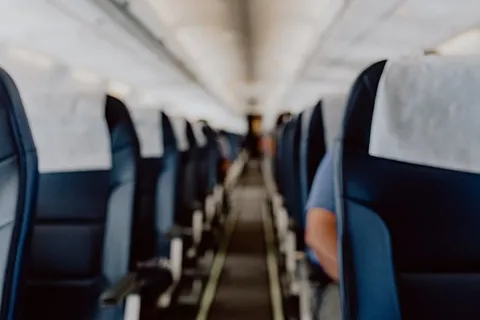 客机内部