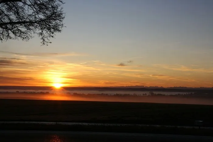 晨光，日出，晨光，阳光，天空，阳光，背光