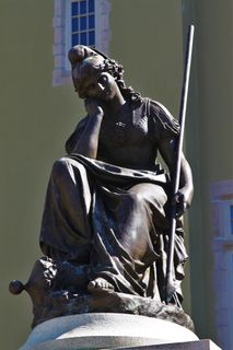 弗吉尼亚哀悼她的死亡，弗吉尼亚军事研究所，弗吉尼亚州vmi，列克星敦，哀悼，雕像，摩西以西结