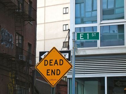 建筑、建筑、城市、日光、死胡同、房屋、户外、反射