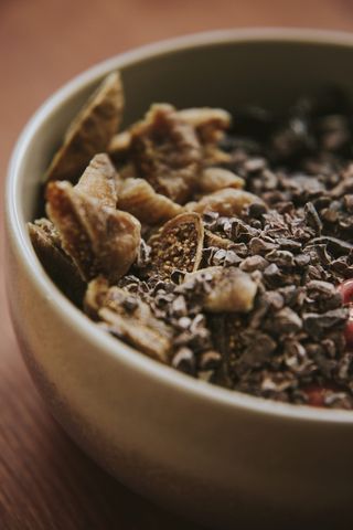 早餐，冰沙碗，无花果，水果，维生素，可可豆，宏，特写