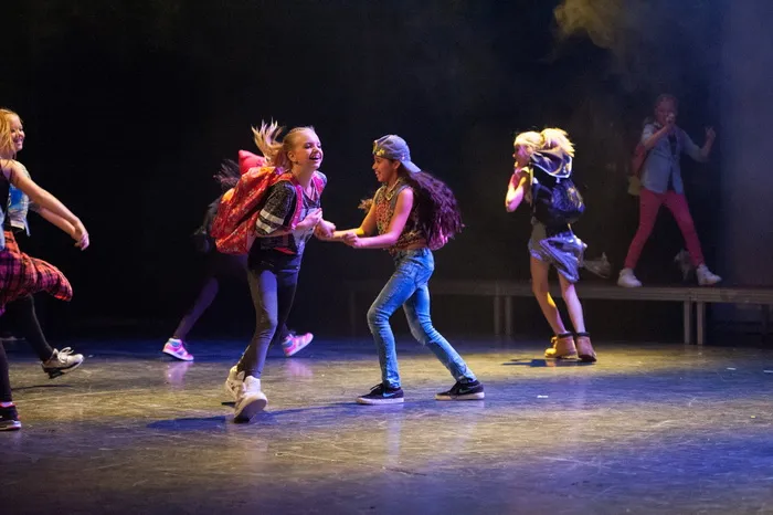 舞蹈、嘻哈、舞台、霹雳舞、魅力、舞蹈、动作、全长