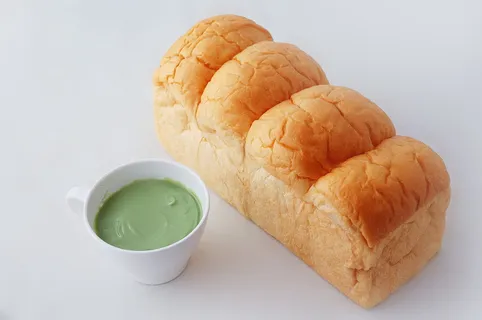 面包、蒸蛋奶、白面包、杯子、面包房、芥末、食品和饮料、食品