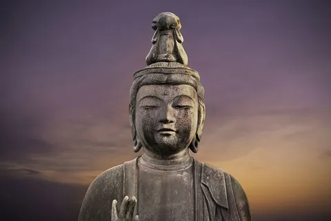 黄金时段的佛像 黄金时段的佛像