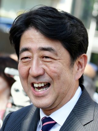 安倍晋三，人物，肖像，脸，微笑，快乐，男人，男人