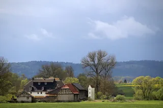 瑞士法郎、天空、gewitterstimmung、阳光、风景、田园诗、树、房子