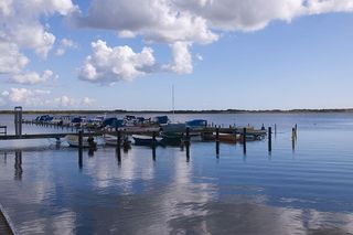 海港，维多夫，丹麦，船只，海洋，倒影，云朵，丹麦