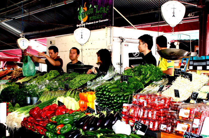 农民本地市场，蔬菜，蔬菜市场，食品，摊位，销售，豆类，洋蓟