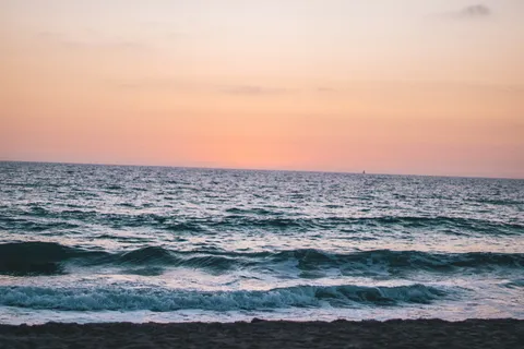 日落时的大海 日落时的大海