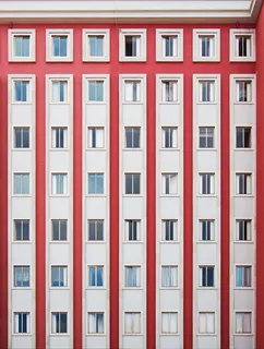 建筑,建筑物,公寓,窗户,公寓,对称,红色,墙壁 建筑,建筑物,公寓,窗户,公寓,对称,红色,墙壁