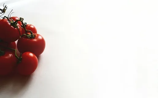 红色西红柿,堆,红色,西红柿,白色,表面,蔬菜,食物 红色西红柿,堆,红色,西红柿,白色,表面,蔬菜,食物