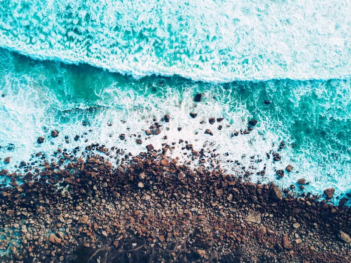 航拍，照片，海浪，海岸，白天，海，海洋，蓝色