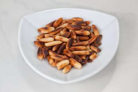松子,烤,烤松子,松子,配料,烹饪,准备,配料 松子,烤,烤松子,松子,配料,烹饪,准备,配料
