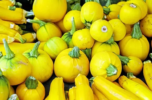 花束、黄色、水果、西葫芦、蔬菜、素食、健康、食品和饮料 花束、黄色、水果、西葫芦、蔬菜、素食、健康、食品和饮料