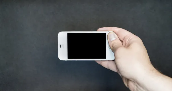 人、手持、白色、iphone、智能手机、屏幕、技术、显示器 人、手持、白色、iphone、智能手机、屏幕、技术、显示器