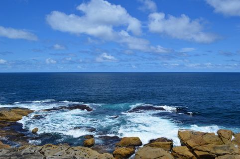 波浪,身体,水,海岸,石头,海,太阳,夏天 波浪,身体,水,海岸,石头,海,太阳,夏天