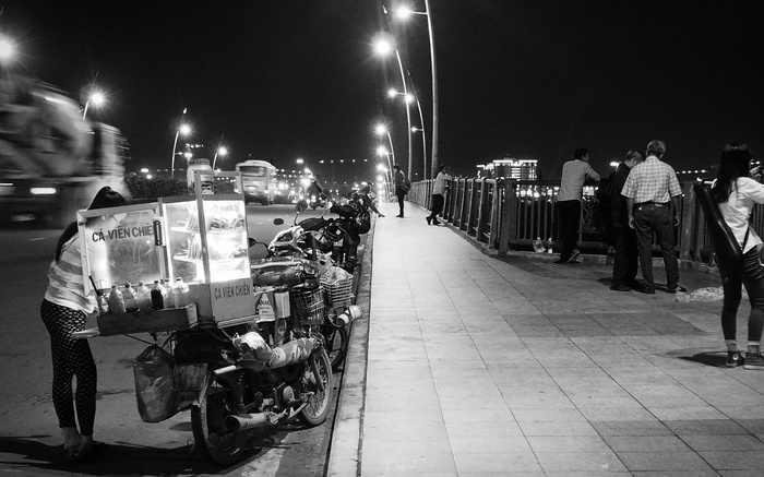 越南，胡志明市，街道，卡车，街头食品，摩托车，夜晚，西贡