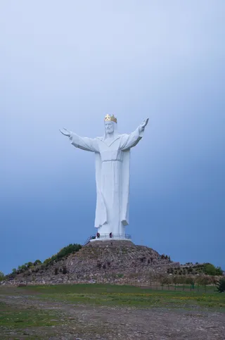天空、旅行、宫廷、建筑、宗教、纪念碑、十字架、świebodzin