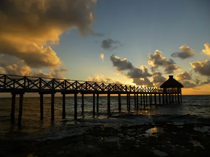 日落,海滩,天空,海,水,云天,建筑结构,建筑 日落,海滩,天空,海,水,云天,建筑结构,建筑